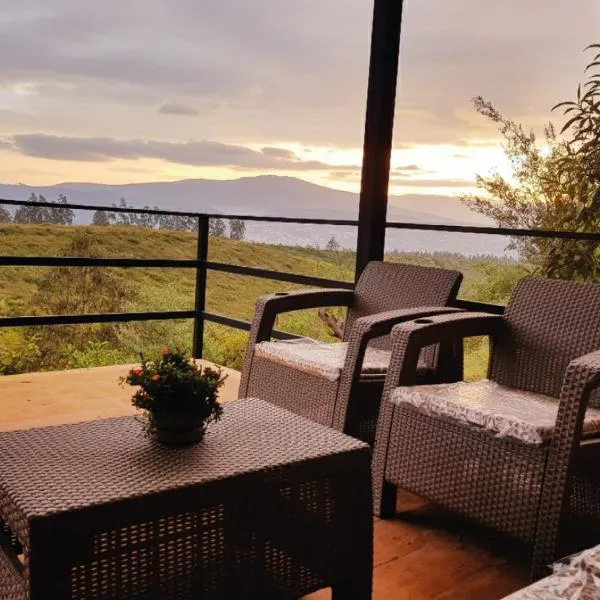 Hacienda Jimenita Wildlife Reserve, hotel in Puembo