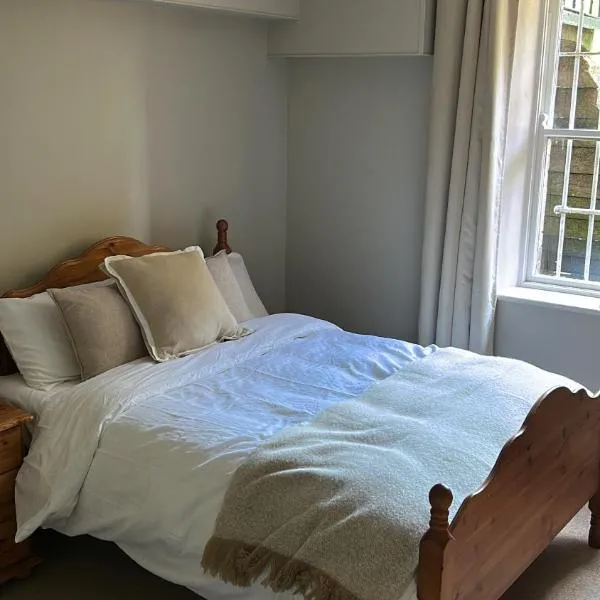 1 Bedroom Apartment with garden, hotell i Dublin