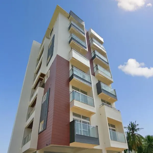 TrueLife Summit Suites - Premium stay near Tirupati temples - 2BHK Studio AC apartments - Superfast WiFi, 55" Android TV, 250 Airtel channels - Generator, Modular kitchen, RO system, Microwave - Near by PS4, A2B restaurants - Top service with lots of Love, ξενοδοχείο σε Τιρουπάτι