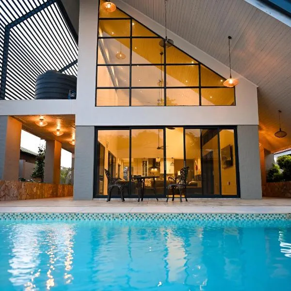 Modern spacious 4-bedroom home, hotell sihtkohas Victoria juga