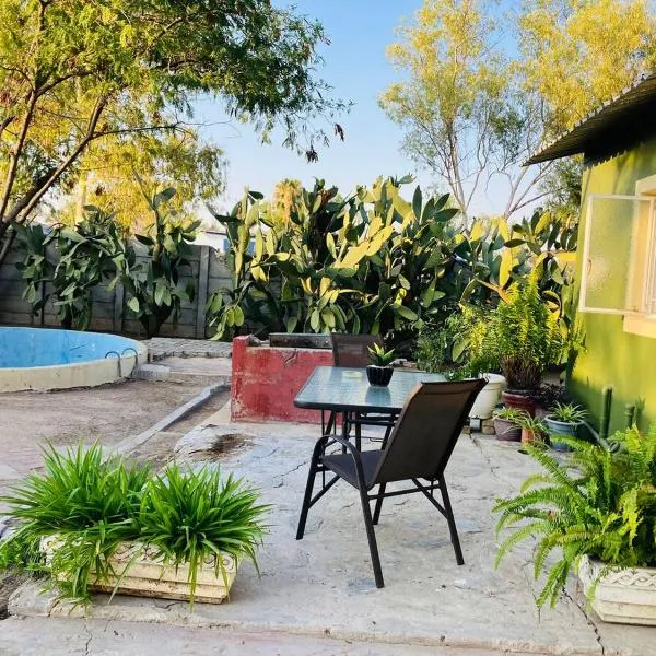 Ehalo Ndjoko which means small beginnings, ξενοδοχείο στην Ondangwa