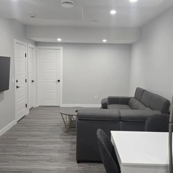 Royaldee Cozy Home, Hotel in Calgary