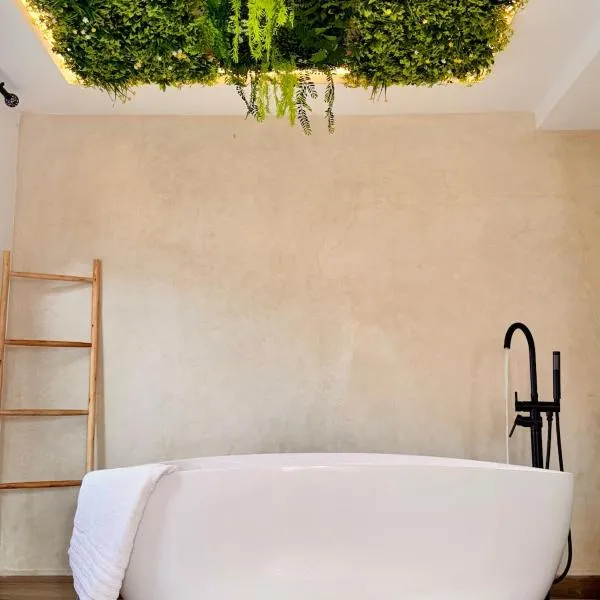 Soho Secret Studio - Romantic Getaway in Essaouira, Hotel in Essaouira