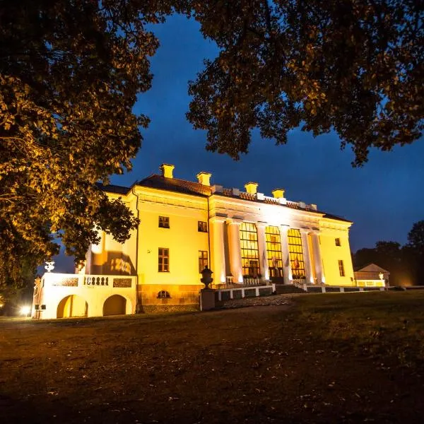 Pakruojis Manor's Palace Boutique Hotel, hotel in Pakruojis