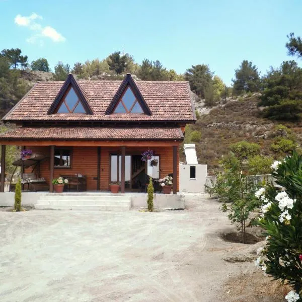 Agros Timber Log House, hotel v destinaci Agros