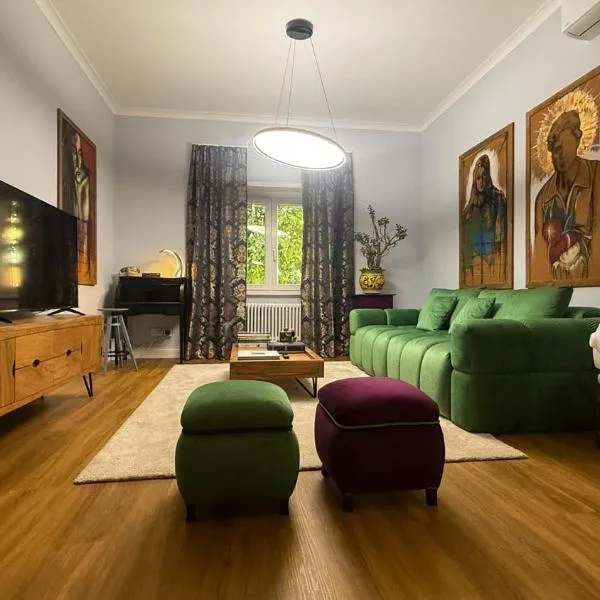 The House of Janus Luxury & Design Stay near Rome,位于钱皮诺的酒店