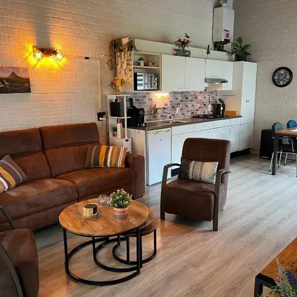 Vakantiebungalow nr 7 in het Heuvelland, hotel v destinaci Simpelveld
