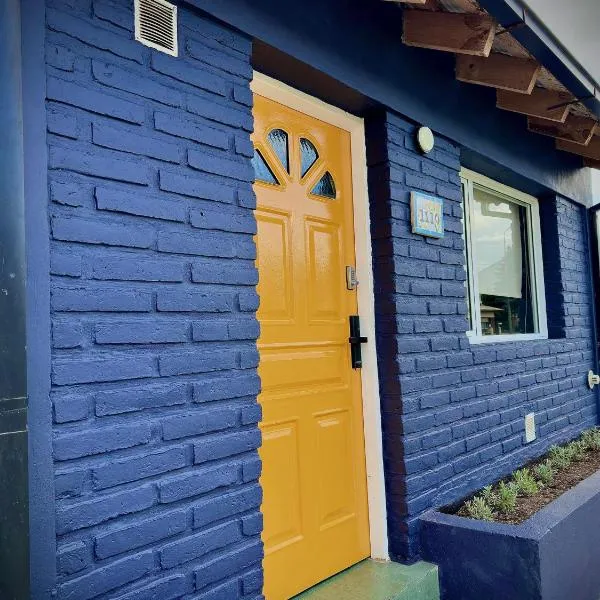 Casita del centro Esquel luz natural, wifi alto, ideal parejas, check in autónomo, khách sạn ở Esquel