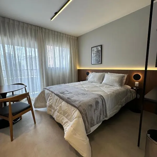 Stay In Vila Olímpia- Amplo, confortável ao lado da G4 educação, hotel in Sao Paulo