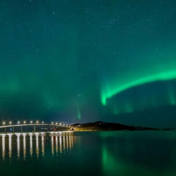 Sommarøy Apartment 2nd floor, hotel in Sommarøy