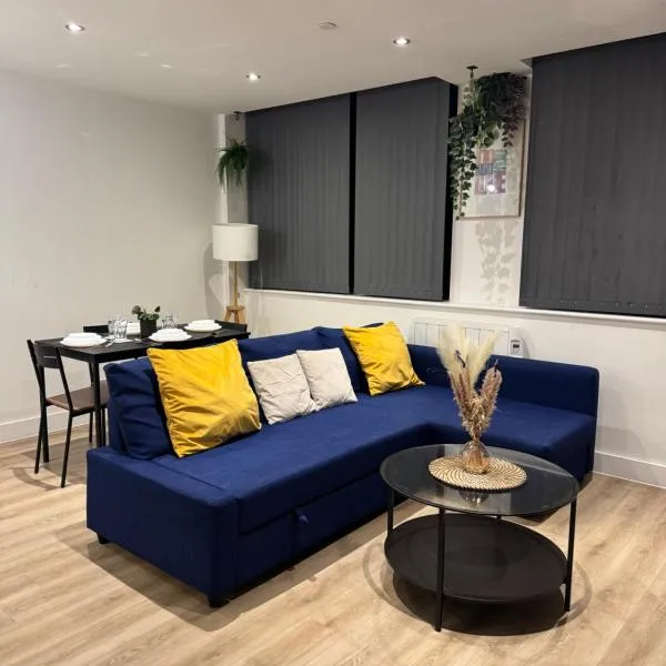 Elegant 1 Bed Flat Near Stadium & Shops and free parking, hotel in Manchester