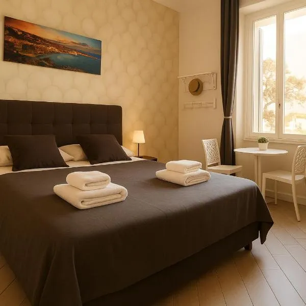 Pansini Ruggiero's Rooms, hotel a Napoli