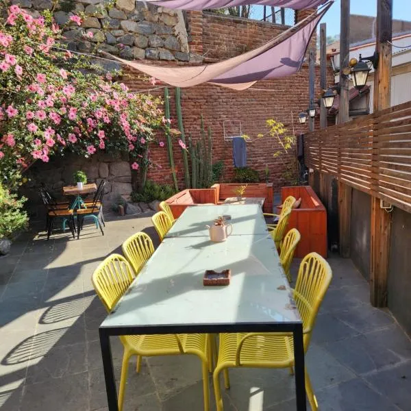 La Casa Piola, hotel in Valparaíso