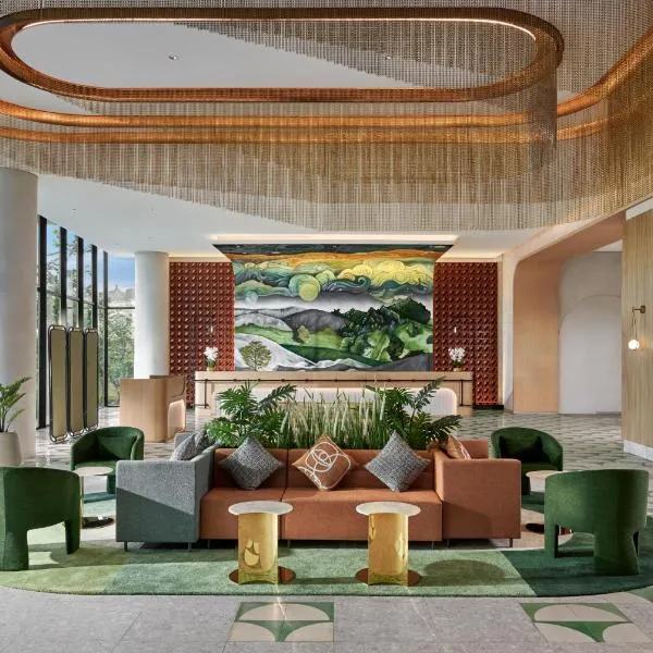 ARTOTEL Living World Kota Wisata, khách sạn ở Babakan Tujuh