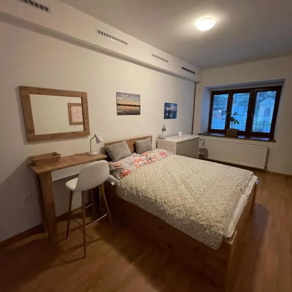 Apartmány Obora v Podbezdězí، فندق في دوكسي
