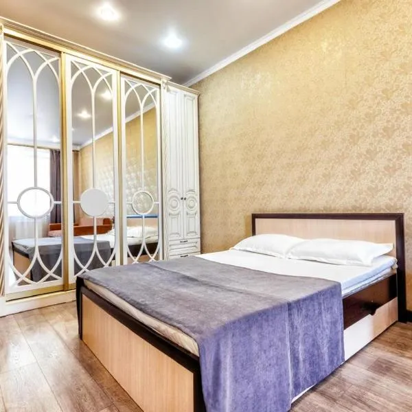 Однокомнатная студия в ЖК Ирина, hotel in Pavlodar
