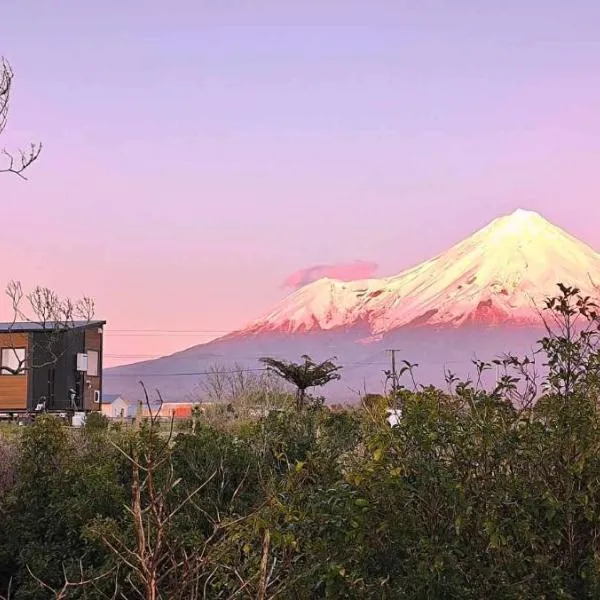 Taranaki Creekside KIWI by Tiny Away, ξενοδοχείο σε Midhirst