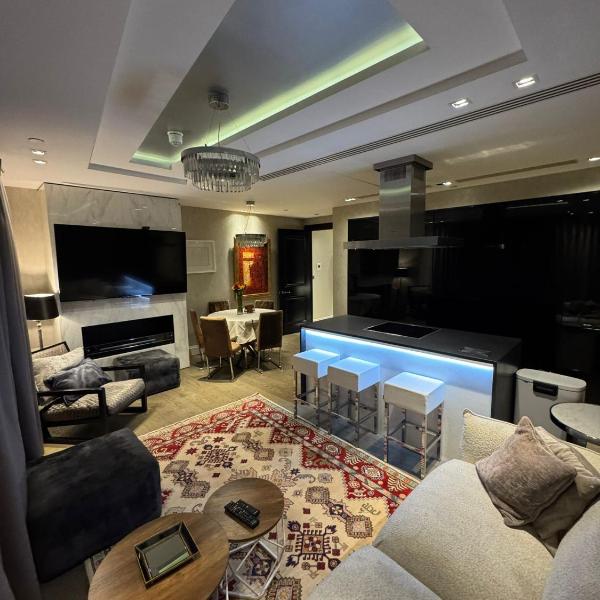 3 Bed 2 Bath Luxury Apartment in Kensington, Londres