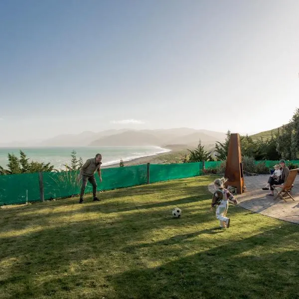 Expansive Ocean & Mountain Views - KK82140, hotel a Kaikoura