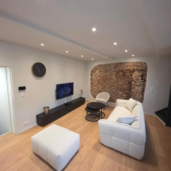 First, Hotel in Tournai