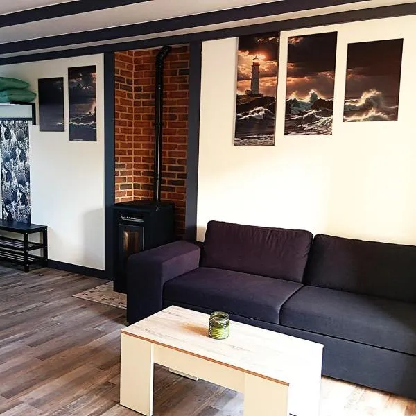 Gite An Ty Sara 2 à 4 personnes baie mont saint Michel, hôtel à Saint-Georges-de-Gréhaigne