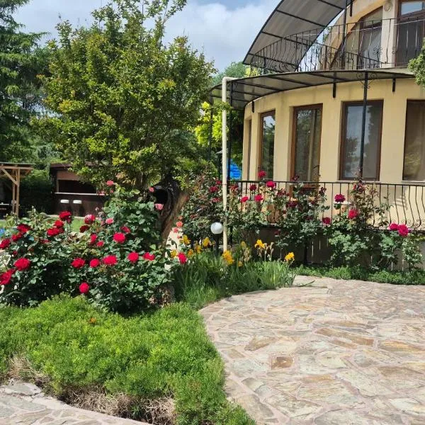 Complex Maxim - sea view and free parking, hotel in Varna City