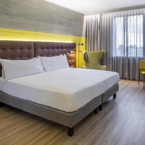 Pullman Santiago El Bosque, отель в городе Сантьяго