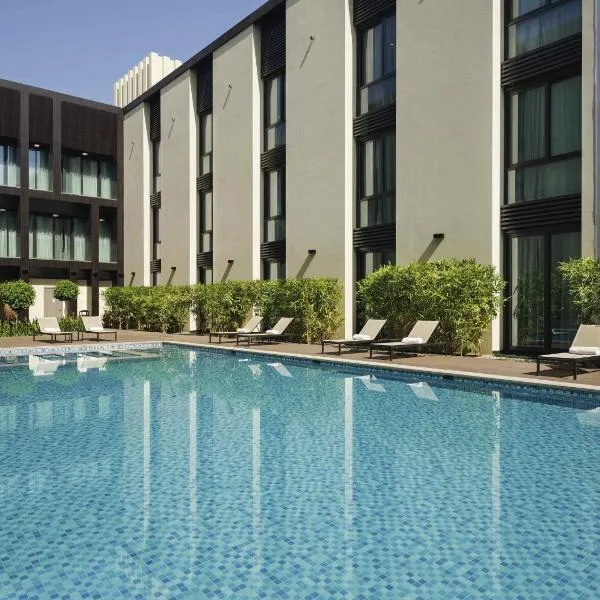 Mövenpick Hotel Tahlia Jeddah, hotel v destinaci Džidda