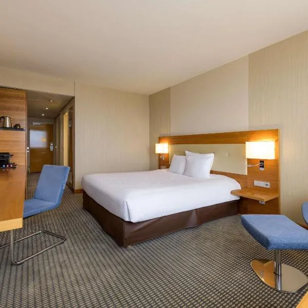Mövenpick Hotel Geneva, hotel in Geneva
