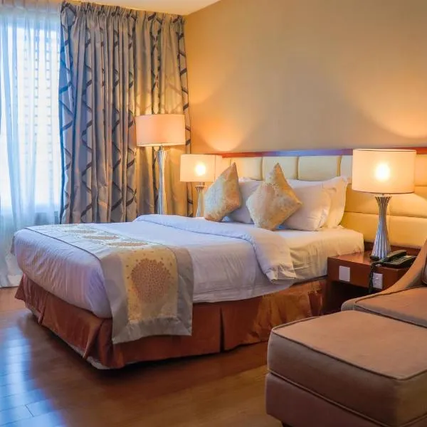 The Avenue Plaza Hotel, hotel a Naga