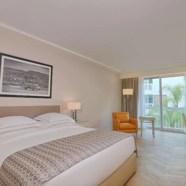 Mövenpick Hotel Beirut, hotel v destinaci Bejrút