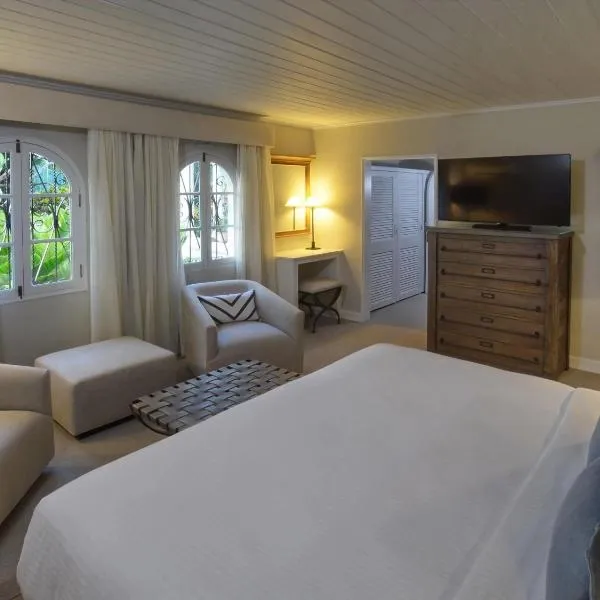 Fairmont Royal Pavilion Barbados Resort, hotel in Saint James