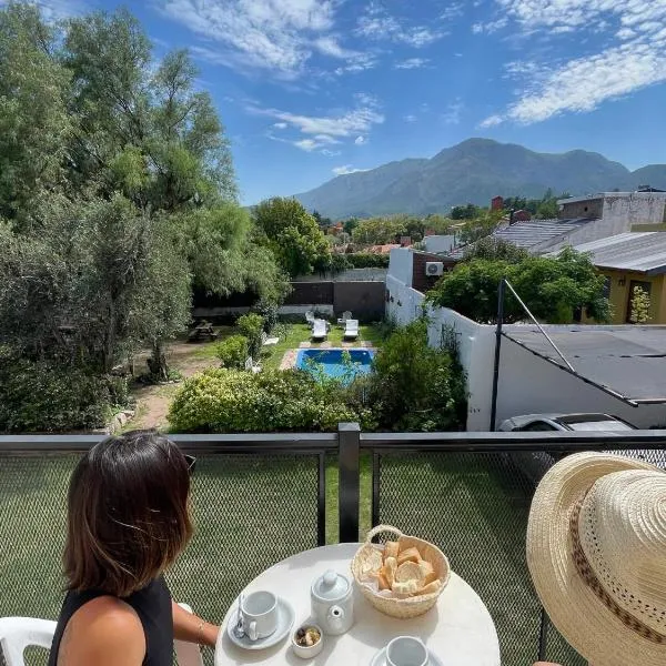 Luna Serrana Hotel، فندق في كابيلا ديل مونتي