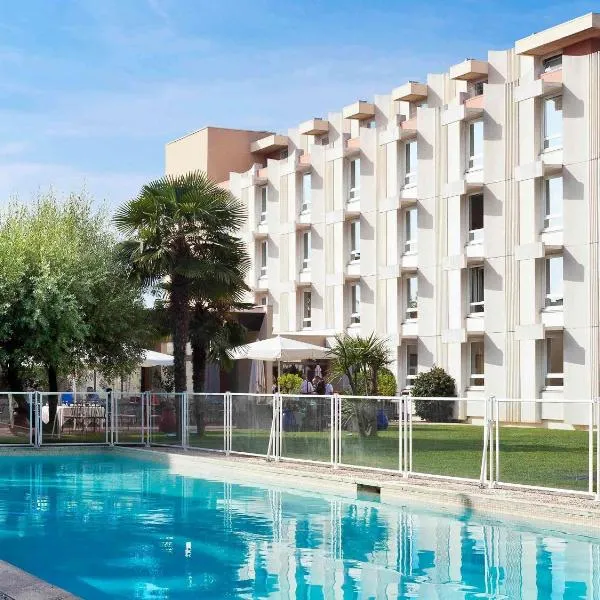 Novotel Nice Aéroport Cap 3000, hôtel à Saint-Laurent-du-Var