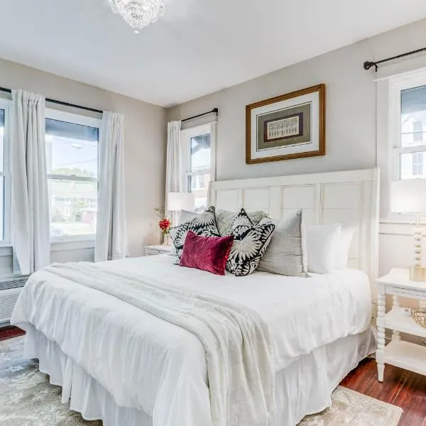 The Pearl Hotel, hotel em Manteo