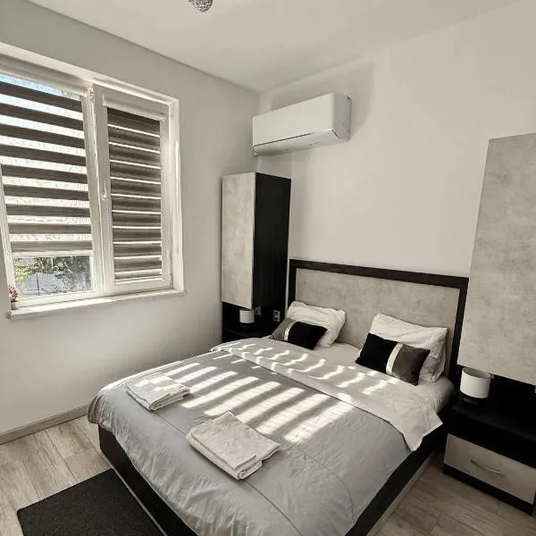 Sky, ξενοδοχείο στη Βάρνα