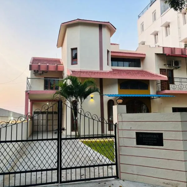 Luxurious Villa 5BHK AC, hotell sihtkohas Mysore