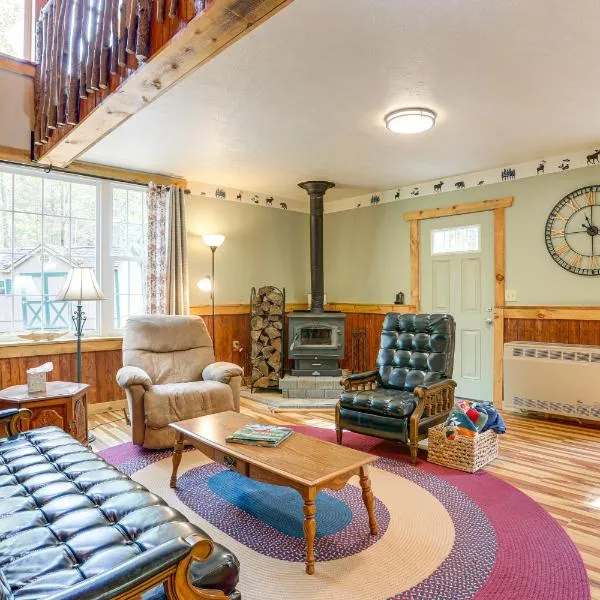 8 Private Acres Little Mahoning Creek Cabin!, hotel 