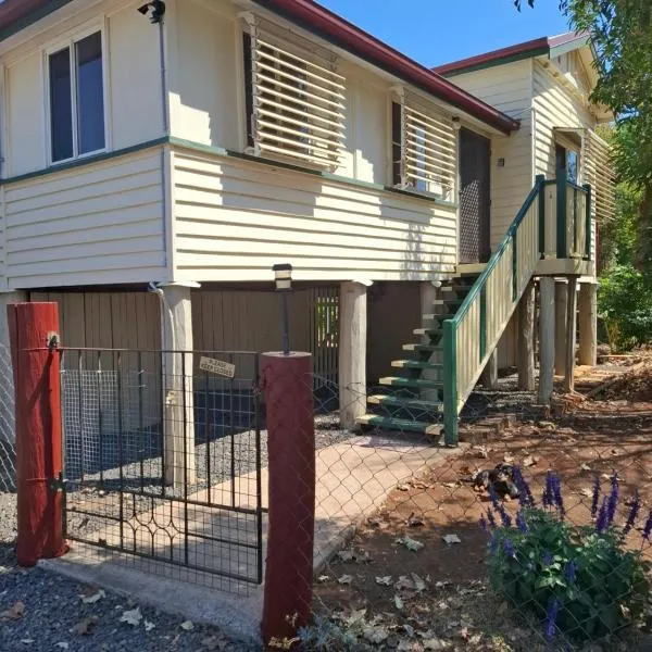 Trinity House, hotel en Wondai