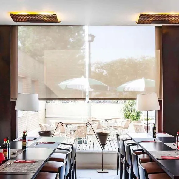 イビス バルセロナ モリンス デ レイ（Ibis Barcelona Molins de Rei）、モリンス・デ・レイのホテル