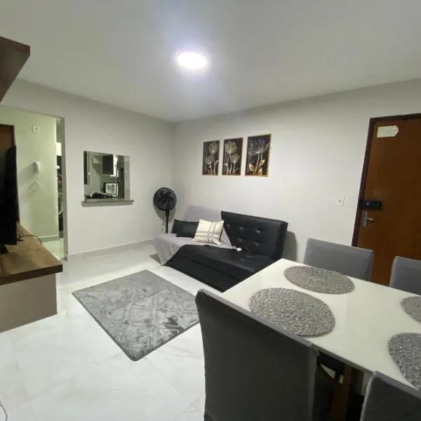Apê térreo, bairro próximo ao centro, cozinha equipada, hotel in Imperatriz