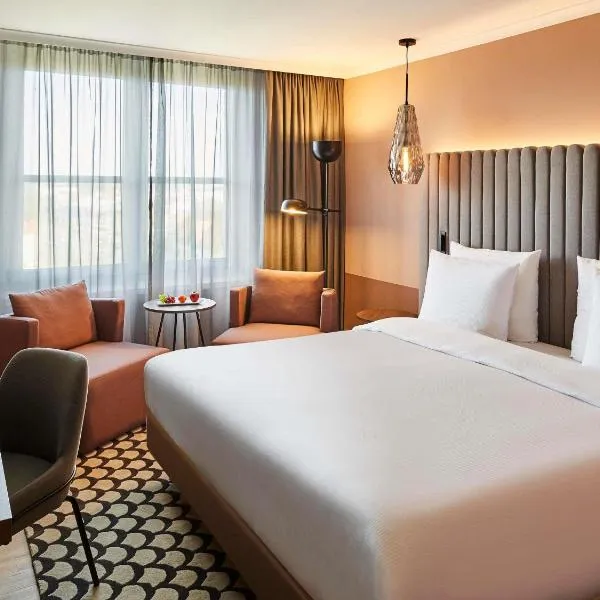 Pullman Stuttgart Fontana, hotel v Stuttgartu