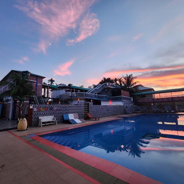Mukta Nagar Resort, Pitua