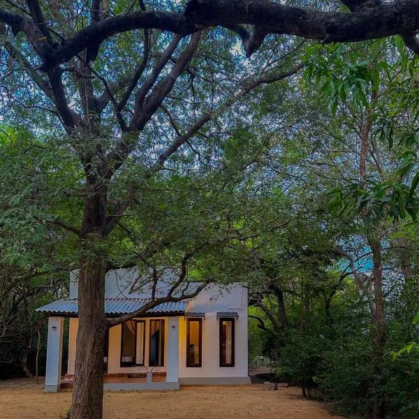 In the Wild by RoamCeylon, hotel en Polonnaruwa