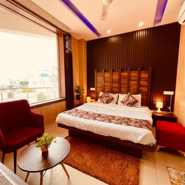 The Pearl Grand Chandigargh, hotel in Chandīgarh