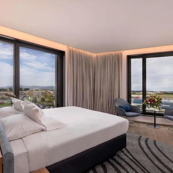 Novotel Christchurch Airport, отель в Крайстчёрче