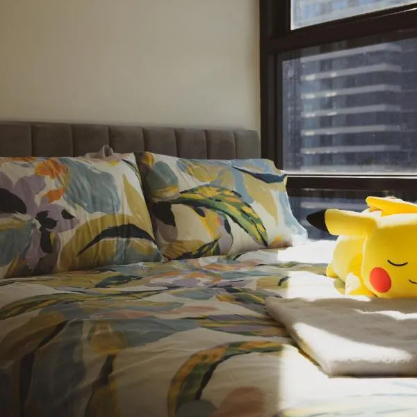 Pokémon Dream Room in Melbourne CBD with City View, hotel di Melbourne