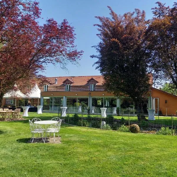 La Fontaine d'Inville, Hotel in Graincourt-lès-Havrincourt