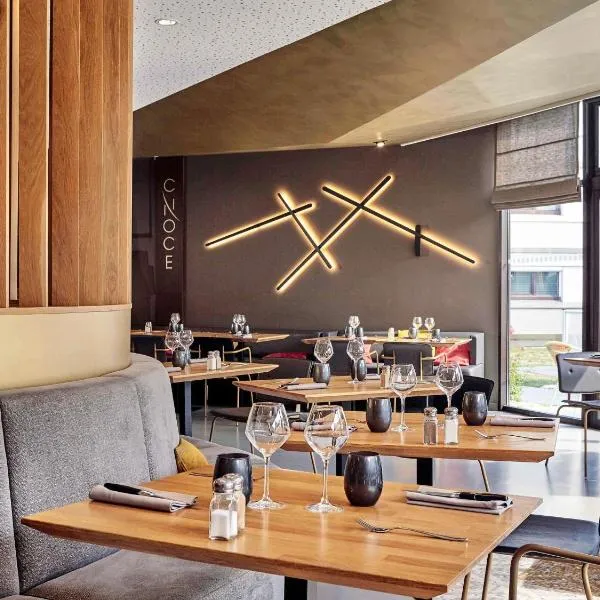 Novotel Marne La Vallée Collégien, отель в городе Коллежьен