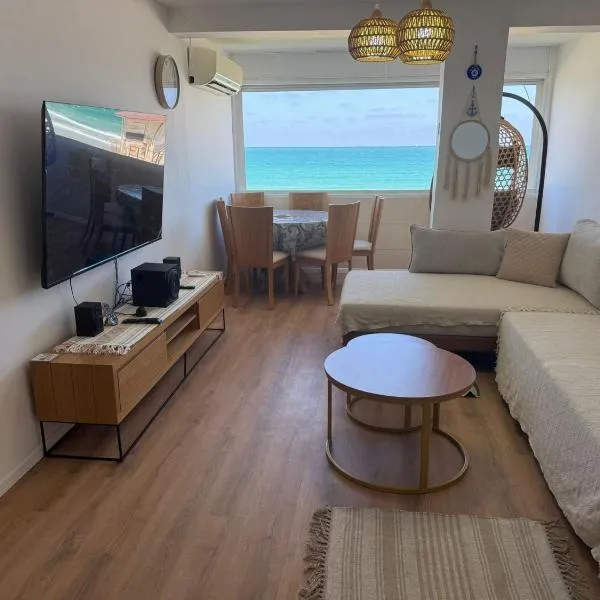 הבית היווני על הים Greek House, Hotel in Haifa